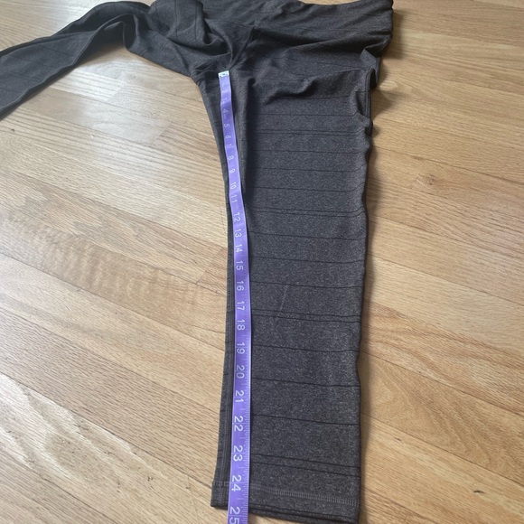 Prana Gray Leggings Size XL in Excellent Condition - Picture 12 of 14